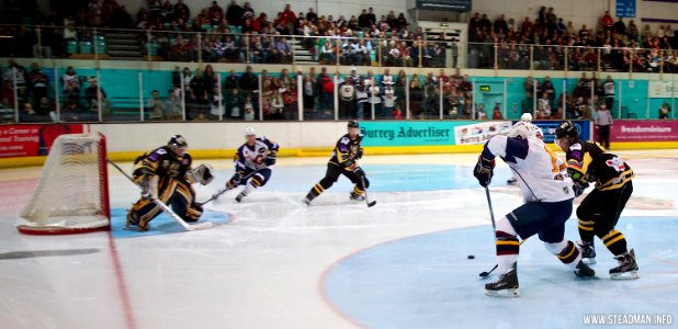 Guildford Flames Vs Bracknell Bees