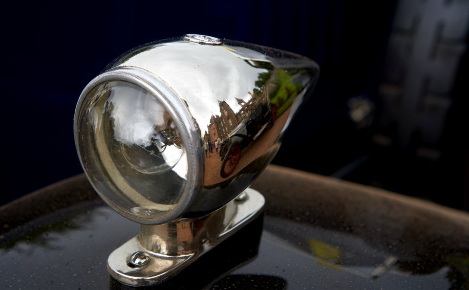 1923 Bentley 3 Litre blue label, marker light
