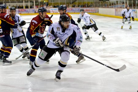 Cup Final - Guildford Flames Vs Milton Keynes Lightning