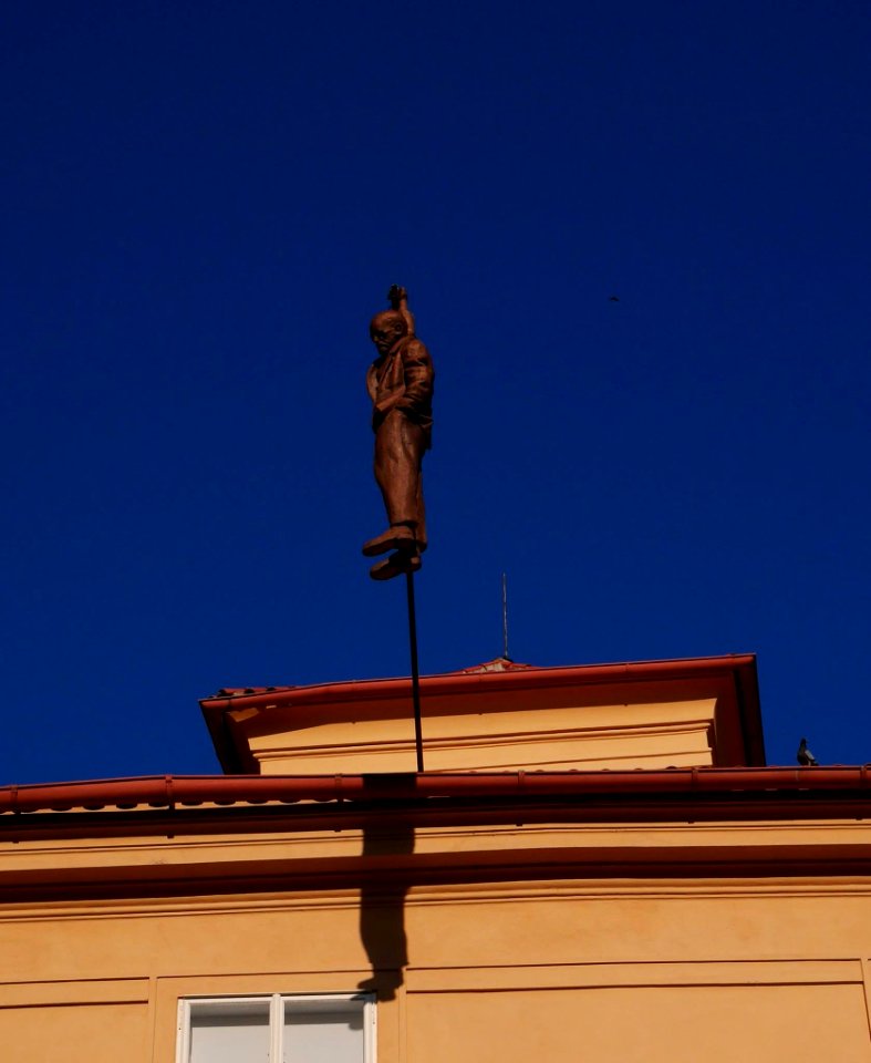 Homme pendu - David Cerny