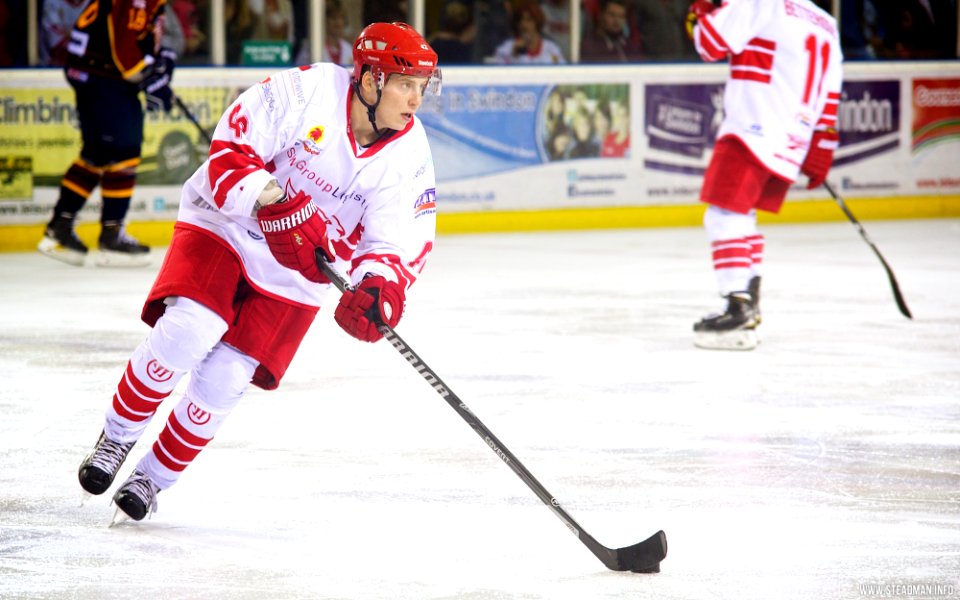 Ice Hockey - Guildford Flames At Swindon Wildcats