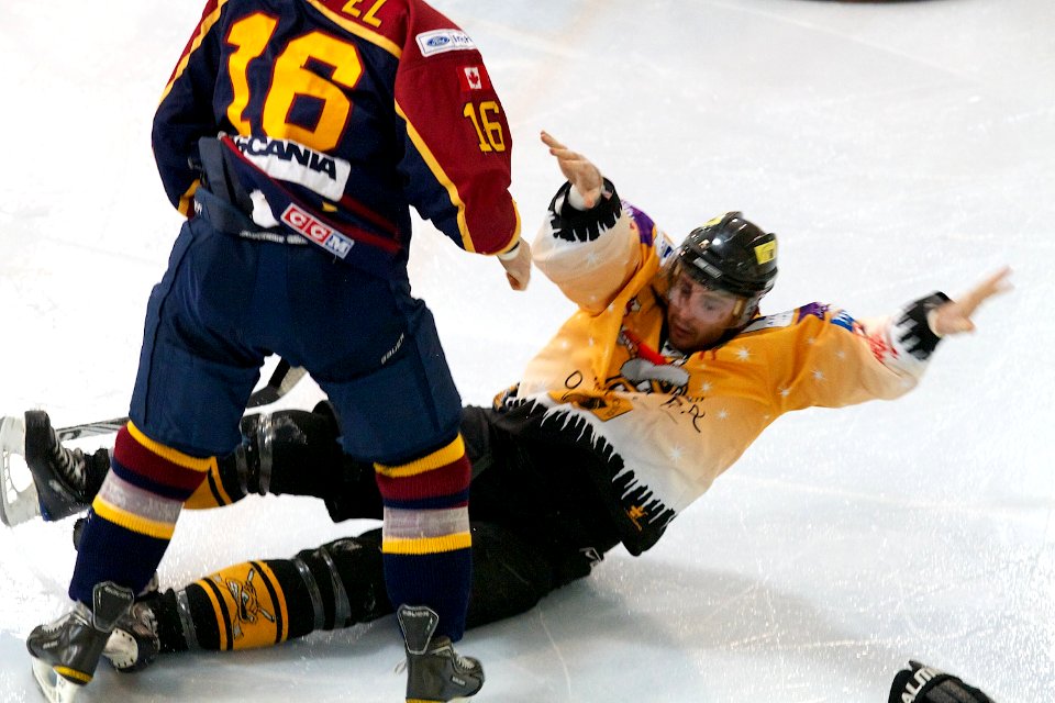 Guildford Flames At Bracknell Bees