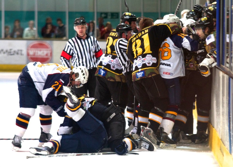 Guildford Flames Vs Bracknell Bees
