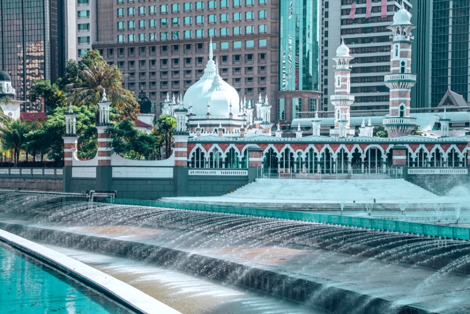kuala lumpur travel guide cover 6