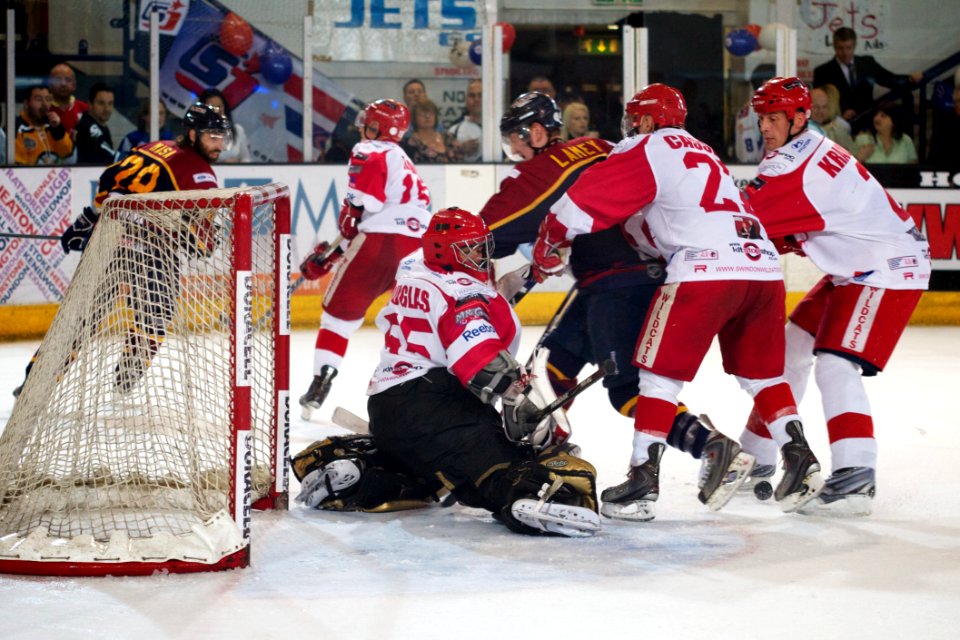Playoff Semi-Final - Guildford Flames Vs Swindon Wildcats