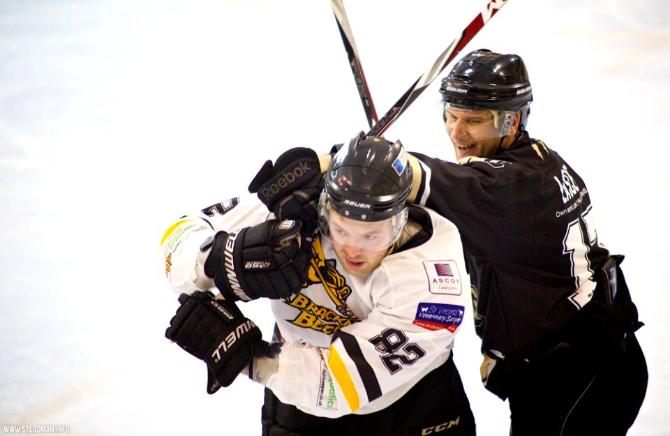 Ice Hockey - Bracknell Bees Vs Milton Keynes Lightning