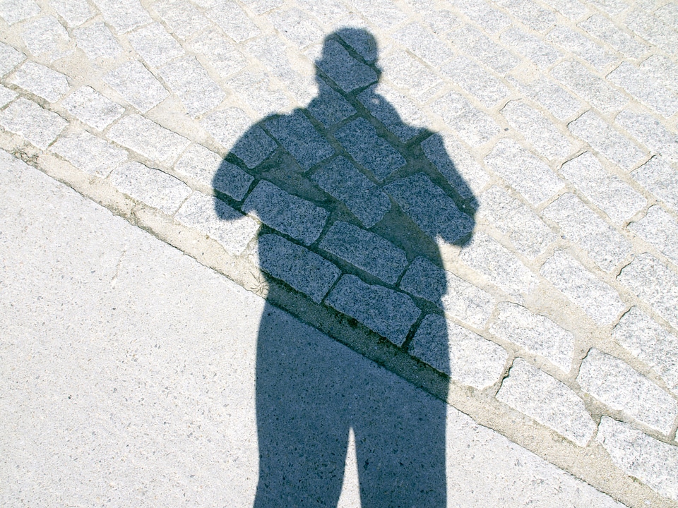 Shadow stone strait