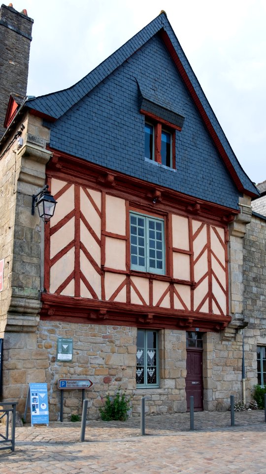 Auray