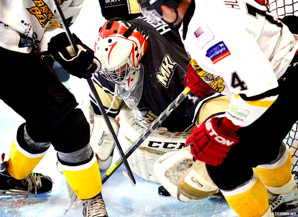 Ice Hockey - Bracknell Bees Vs Milton Keynes Lightning