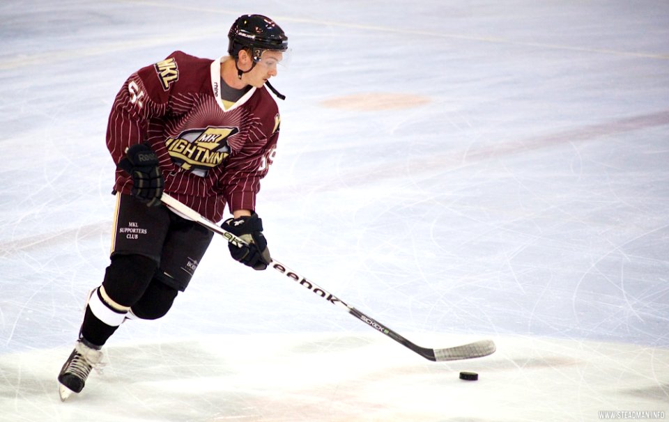 Ice Hockey - Bracknell Bees Vs Milton Keynes Lightning