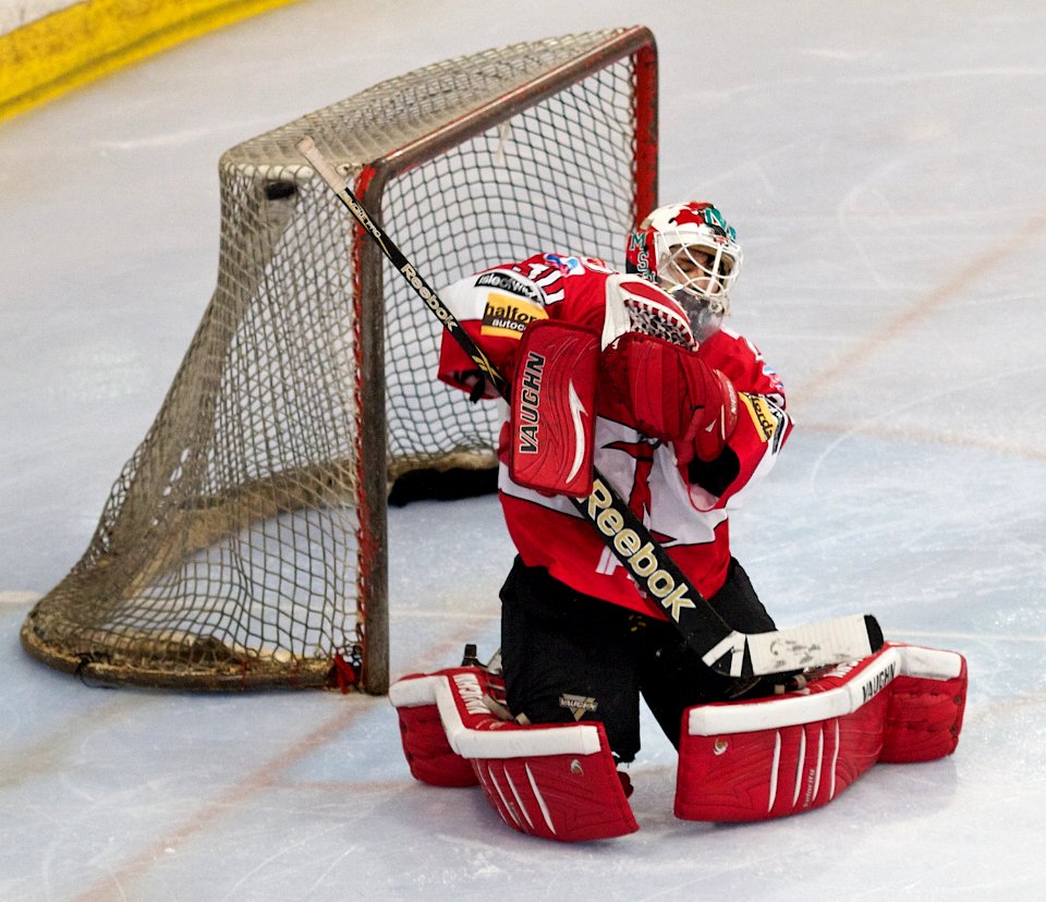 Bracknell Hornets Vs Wightlink Raiders