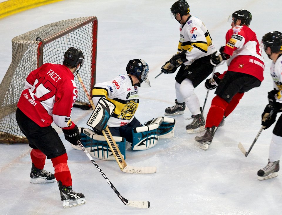Bracknell Hornets Vs Wightlink Raiders