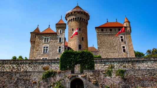 Château de Montrottier