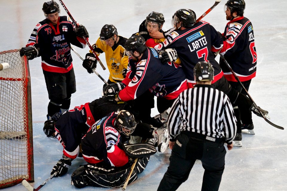 Bracknell Hornets Vs Wightlink Raiders
