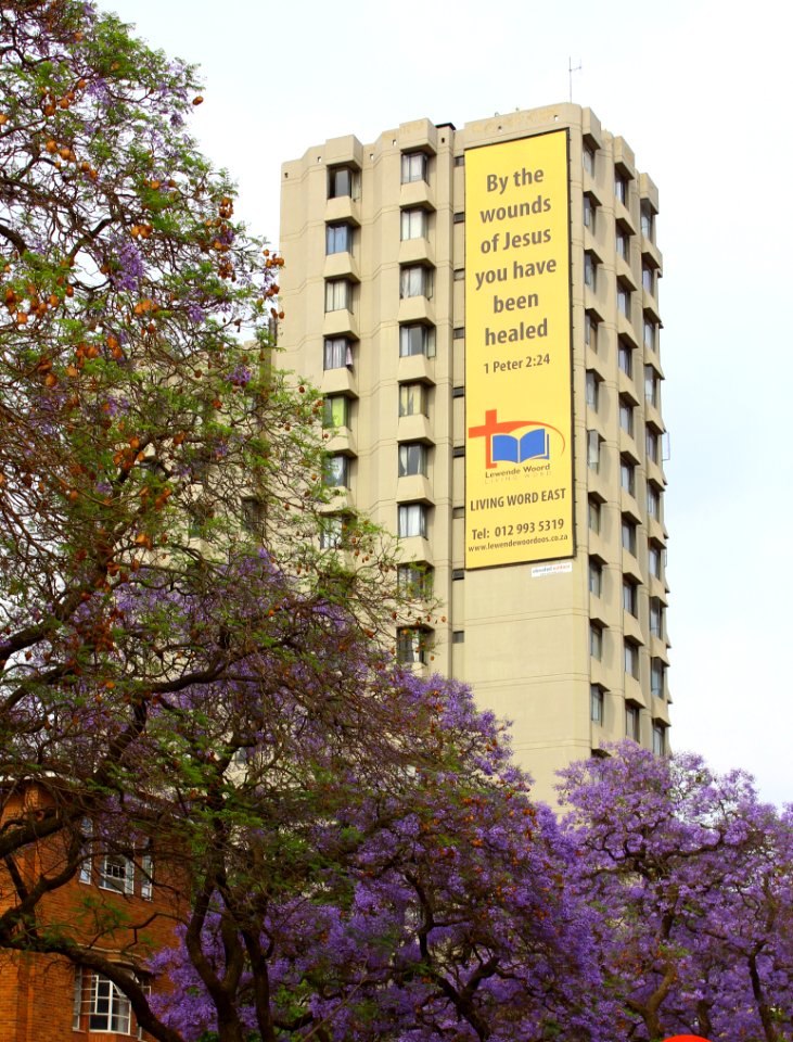 Billboard advertisement