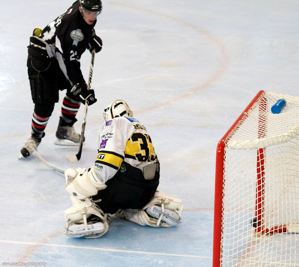 Bracknell Bees Vs Basingstoke Bison