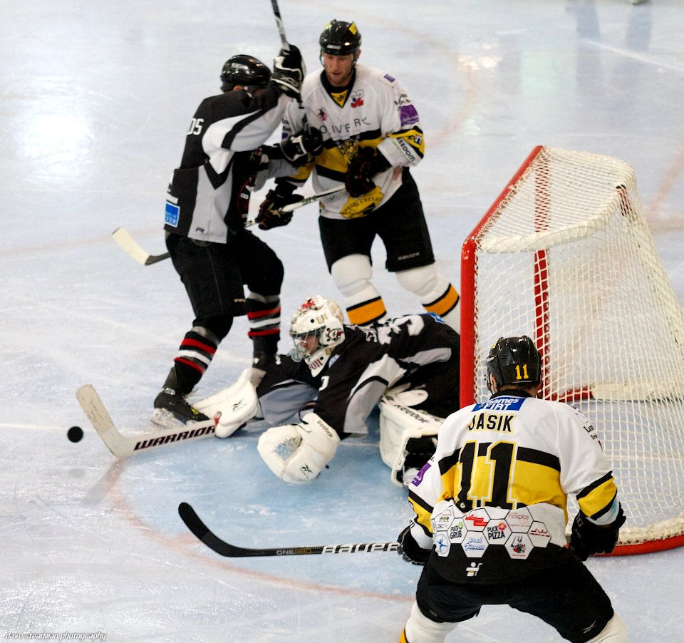 Bracknell Bees Vs Basingstoke Bison