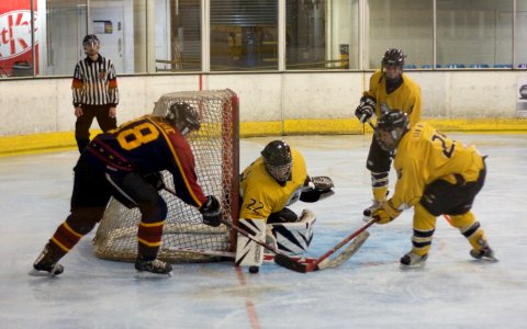 Guildford Lightning Vs Queen Bees