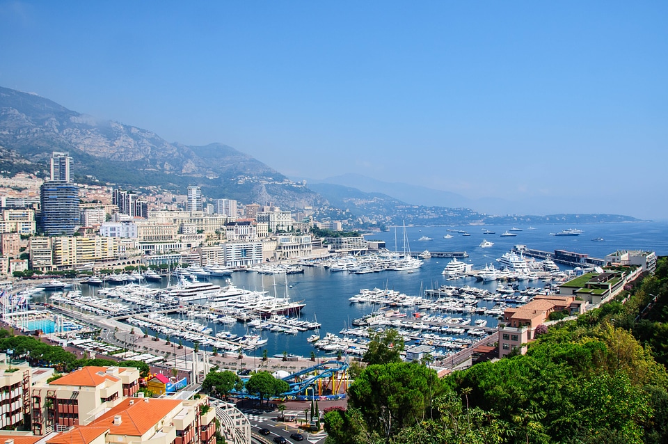 Yachts boats houses