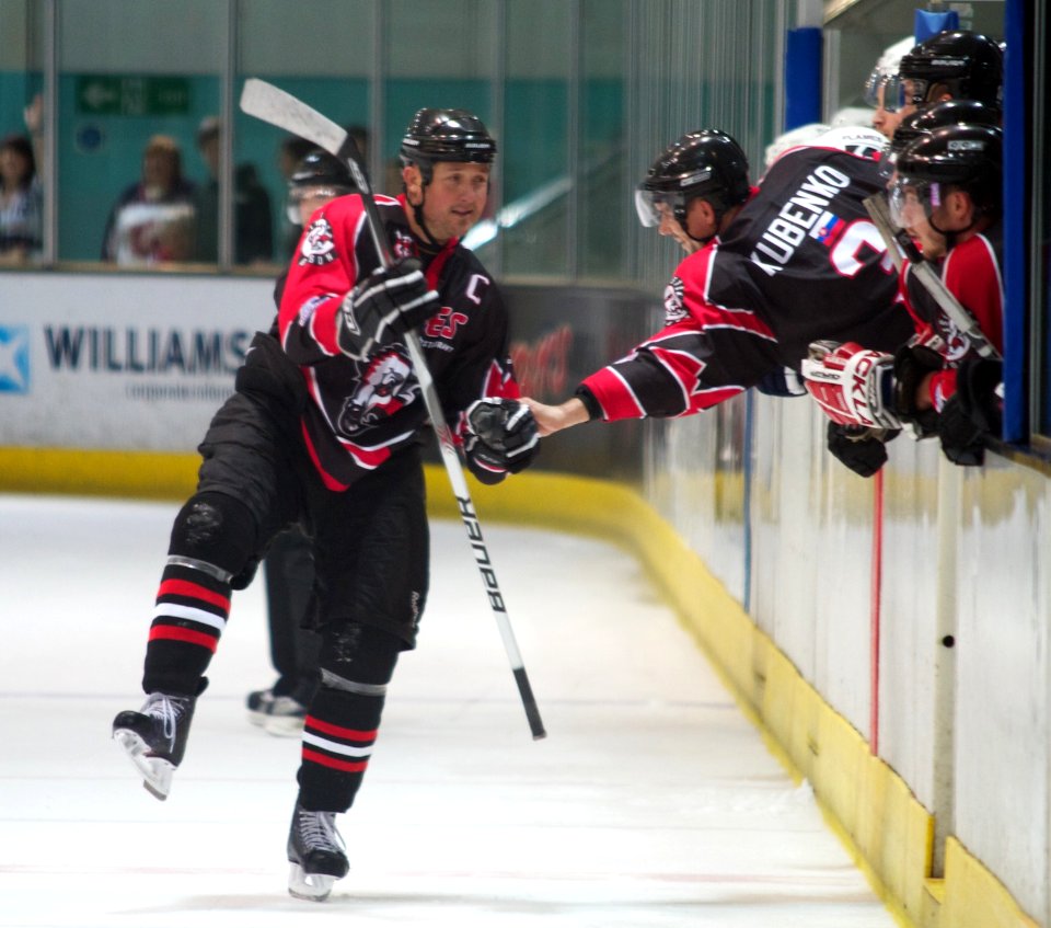 Guildford Flames Vs Basingstoke Bison