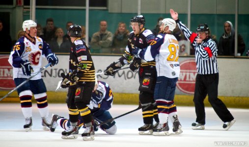 Guildford Flames Vs Bracknell Bees