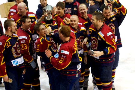 Cup Final - Guildford Flames Vs Milton Keynes Lightning photo