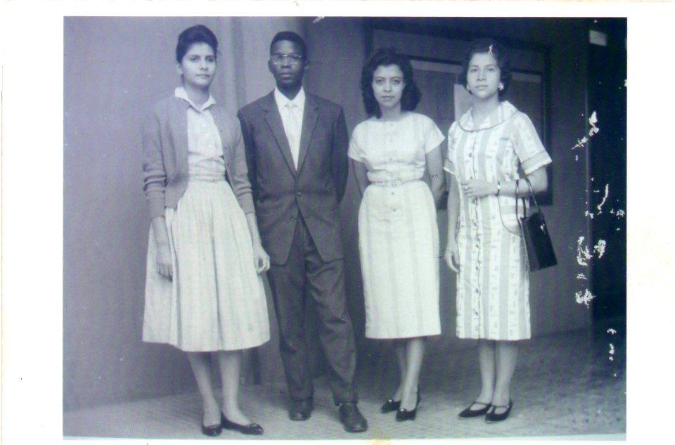 Ana María Alfaro, Cirilo Nelson, Prof. Hilda Lovo, y Clarita Martínez