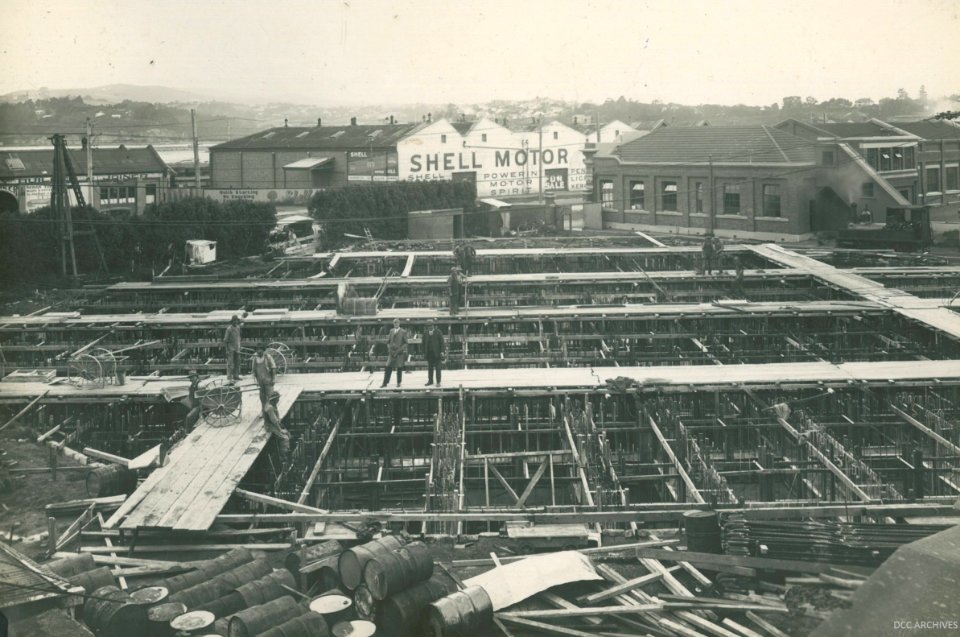 Gasholder at Dunedin Gasworks being constructed, 1927