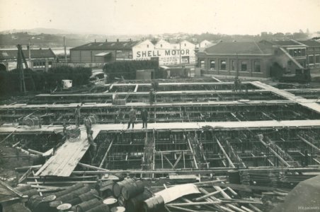 Gasholder at Dunedin Gasworks being constructed, 1927