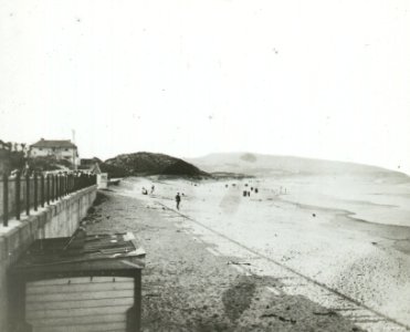 St Clair Esplanade and Beach 1912 photo