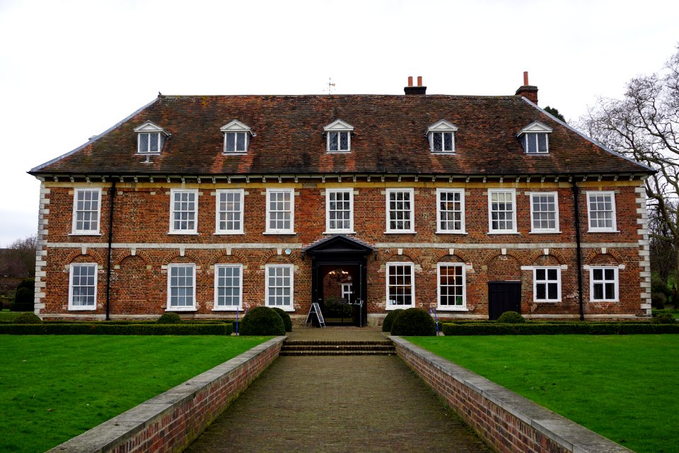 Hall Place Bexley
