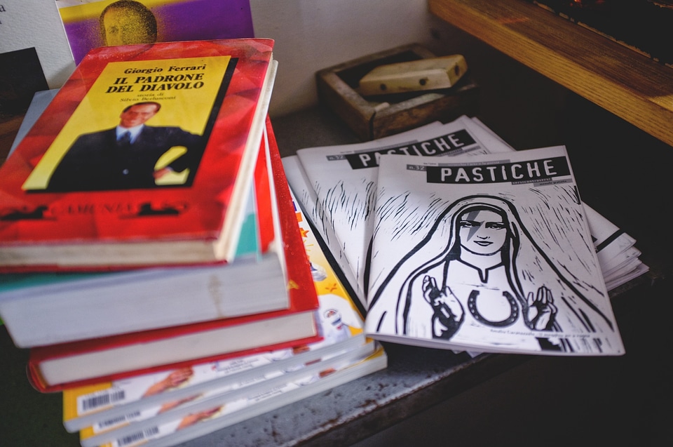 Magazines café art