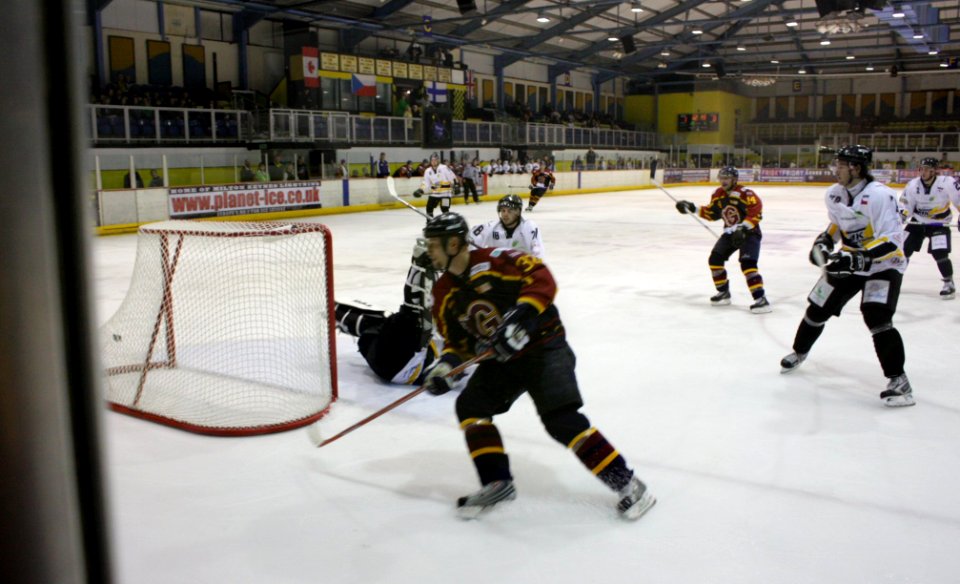 Guildford Flames At Milton Keynes Lightning