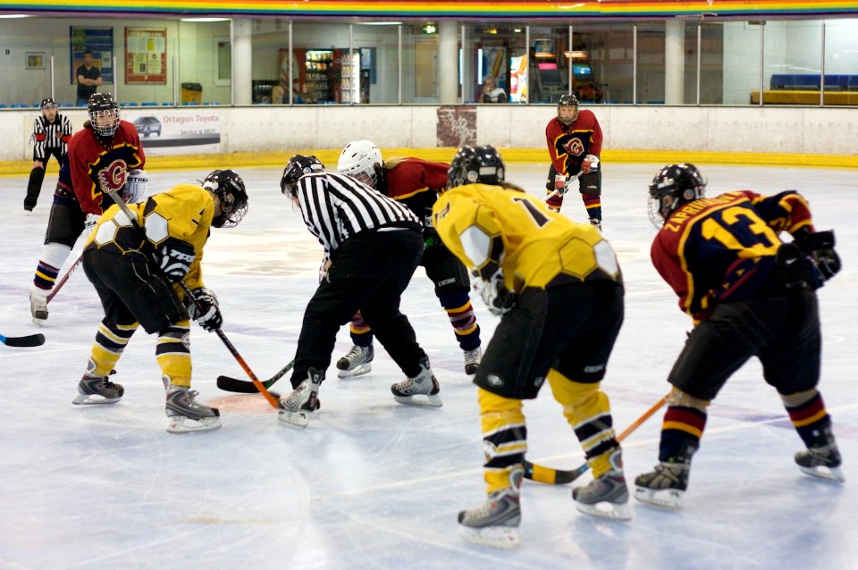 Guildford Lightning Vs Queen Bees