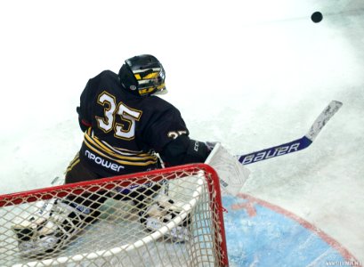 Ice Hockey - Guildford Lightning Vs Bracknell Queen Bees