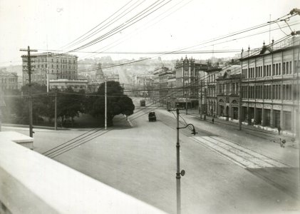 High Street and Cumberland Street intersection, showing Queens Gardens c1920s photo
