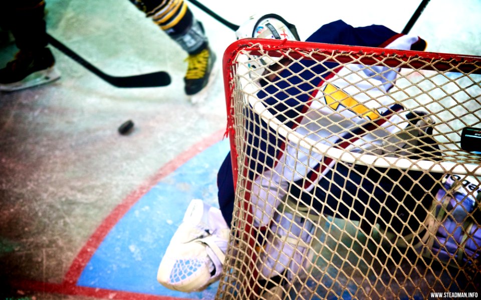 Ice Hockey - Guildford Lightning Vs Bracknell Queen Bees