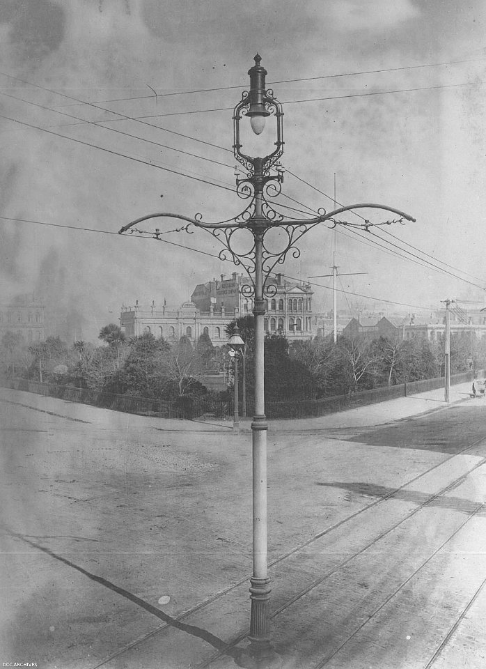 Street Pole near Queens Gardens