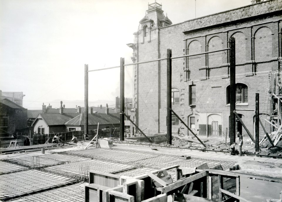 Construction of Dunedin Town Hall