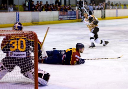 Guildford Flames At Milton Keynes Lightning