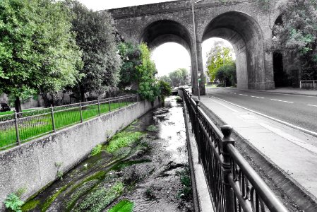 THE RIVER CRAY ST MARY CRAY VIADUCT