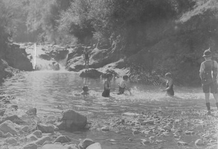 Linsdays Creek Water Hole 1939