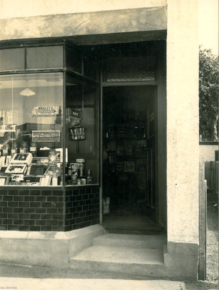 Shop, York Place 1926