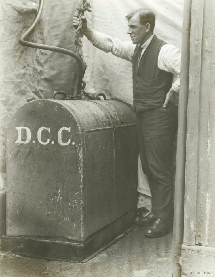 Demonstration of Animal Gas Chamber, Gasworks, c1920s