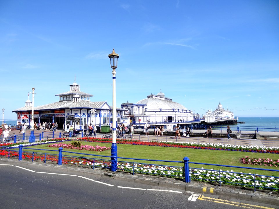 EASTBOURNE PIER