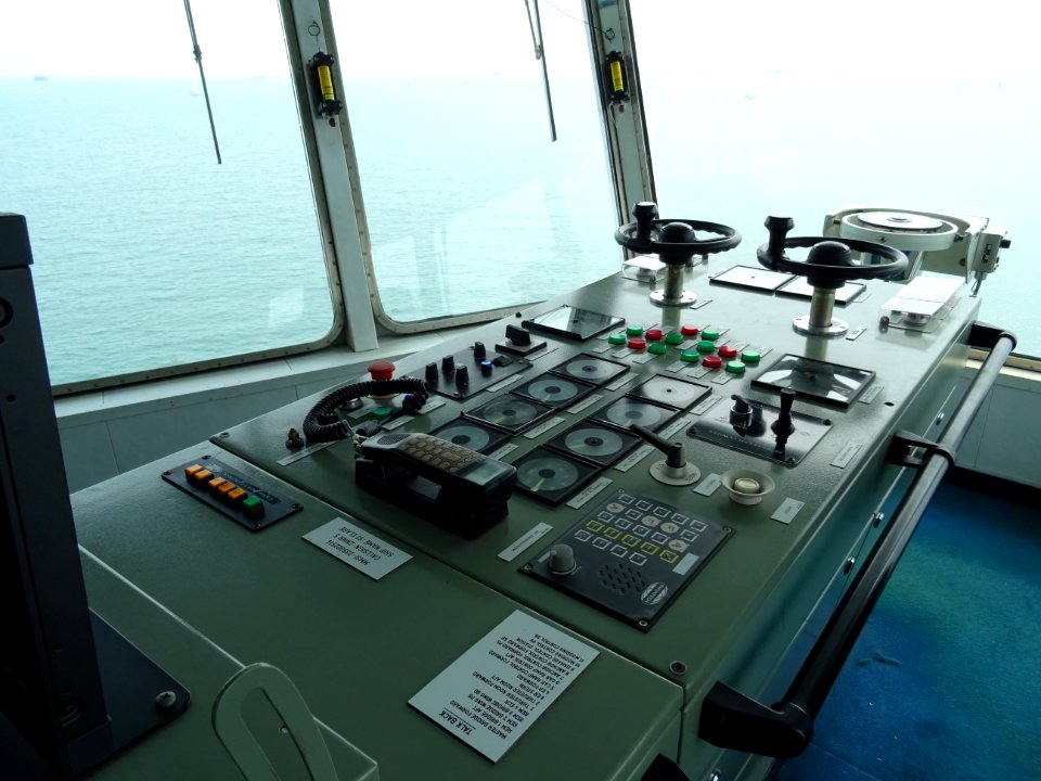 MV ST CLARE WIGHTLINK BRIDGE