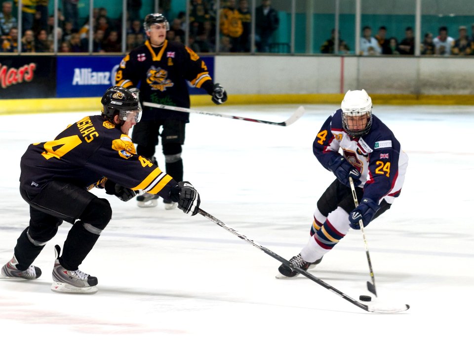 Guildford Flames Vs Bracknell Bees