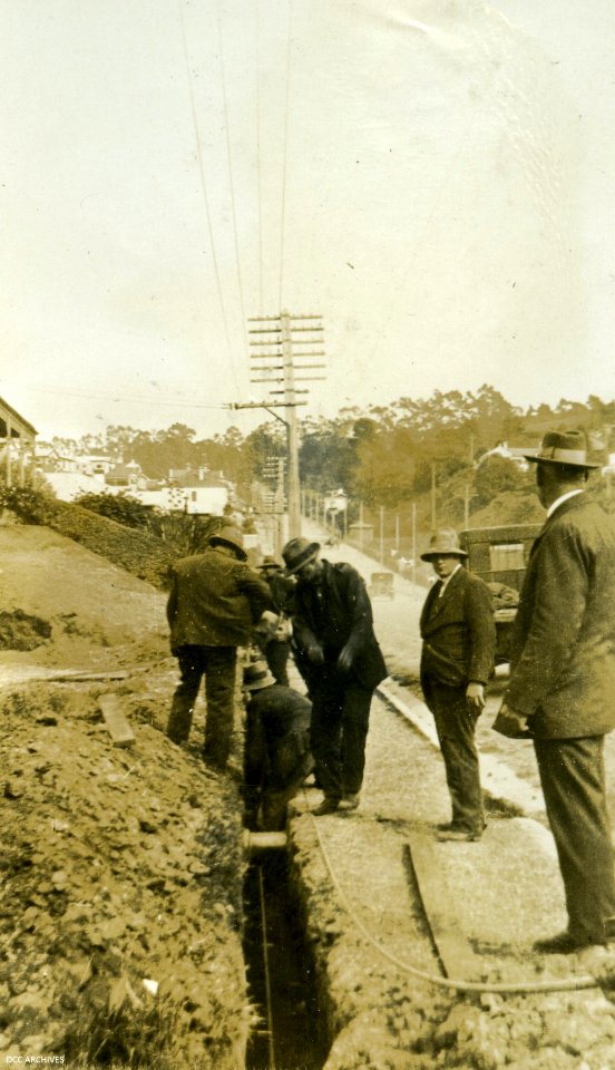 Cable Laying - Main South Road, c1920