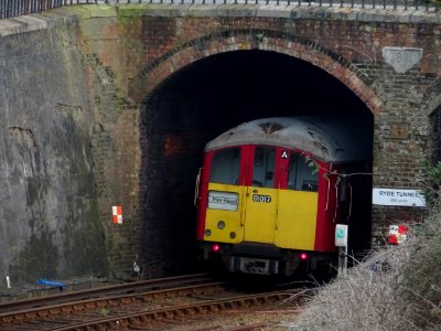 RYDE TUNNEL