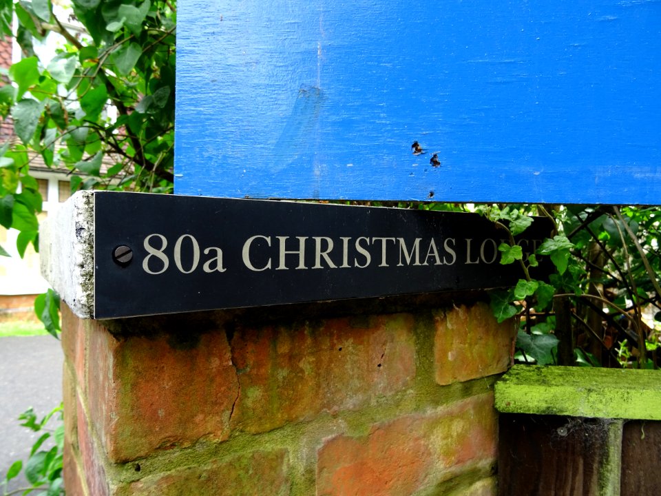 CHRISTMAS LODGE LONDON ROAD MAIDSTONE AWAITING DEMOLITION!